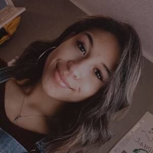 Meet your Posher, Adrianna